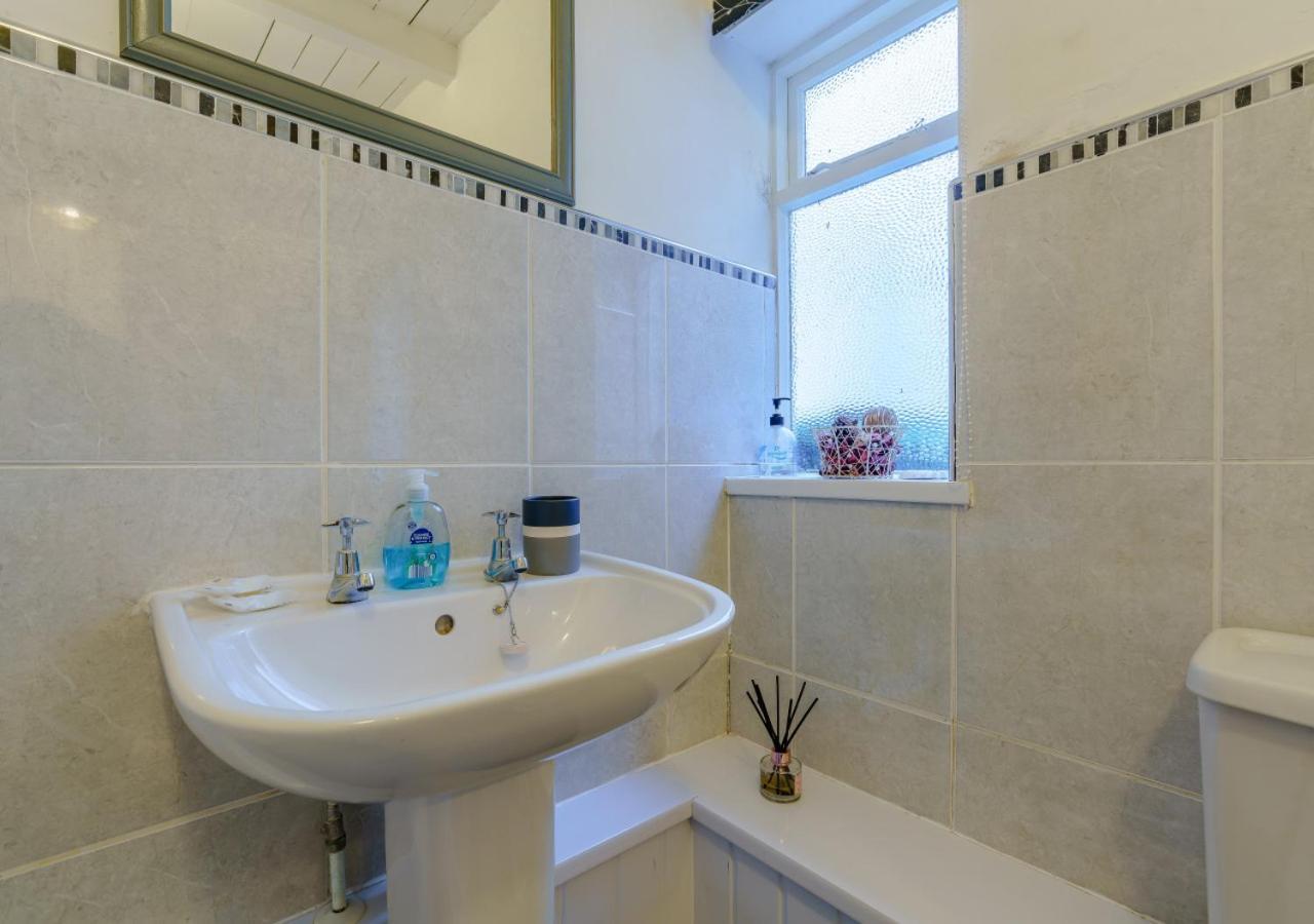 Alice Cottage Robin Hood's Bay Bagian luar foto