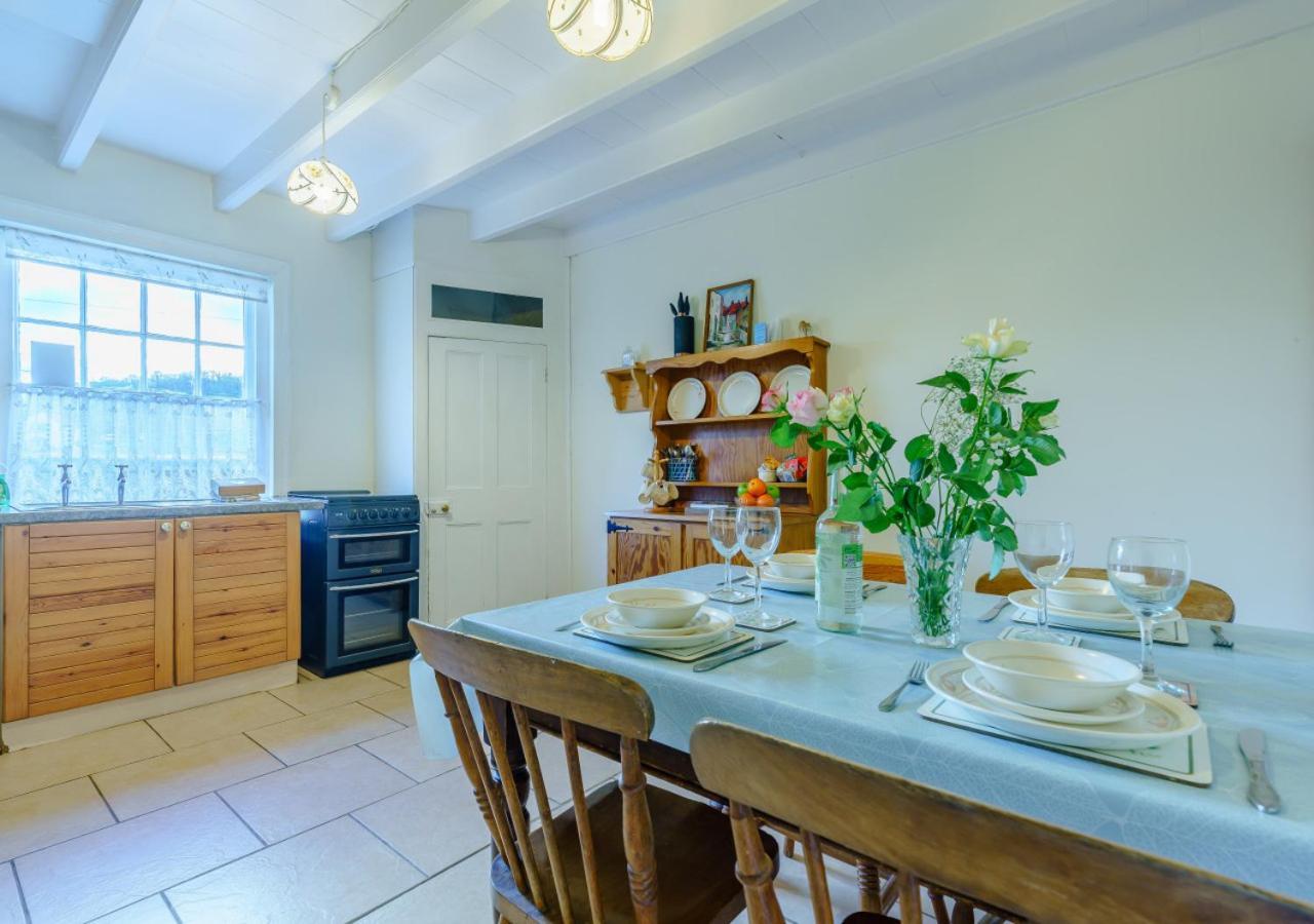 Alice Cottage Robin Hood's Bay Bagian luar foto